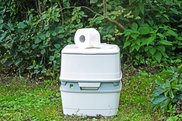 Best Portable restroom trailer rental  in Tiltonsville, OH